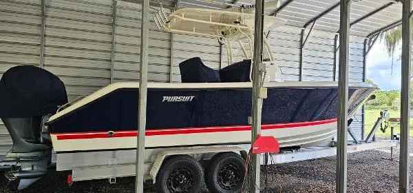 Slide: The Image of Pursuit C 260 Center Console 2014 - 0