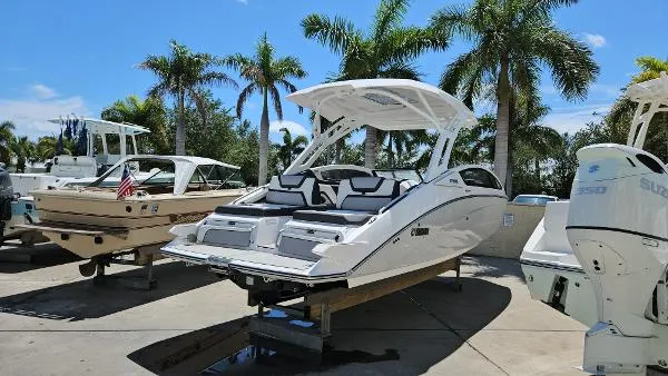 Slide: The Image of Yamaha 275 SDX 2023 - 2
