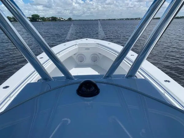 Slide: The Image of Contender 35 ST 2021 - 11