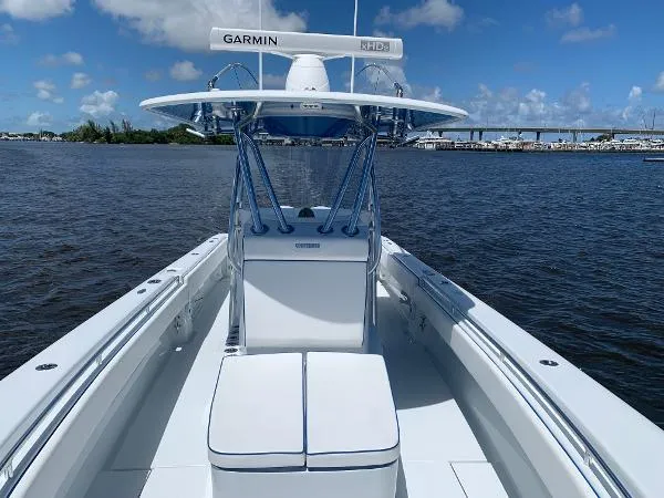 Slide: The Image of Contender 35 ST 2021 - 5