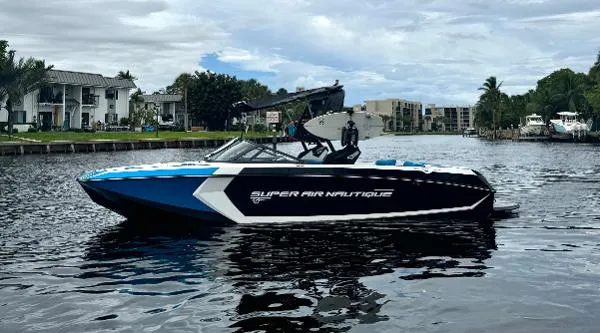 Slide: The Image of Nautique Super Air Nautique G25 2018 - 0
