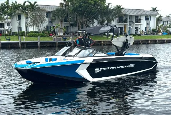 Slide: The Image of Nautique Super Air Nautique G25 2018 - 1