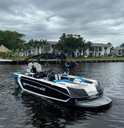 Slide: The Image of Nautique Super Air Nautique G25 2018 - 2