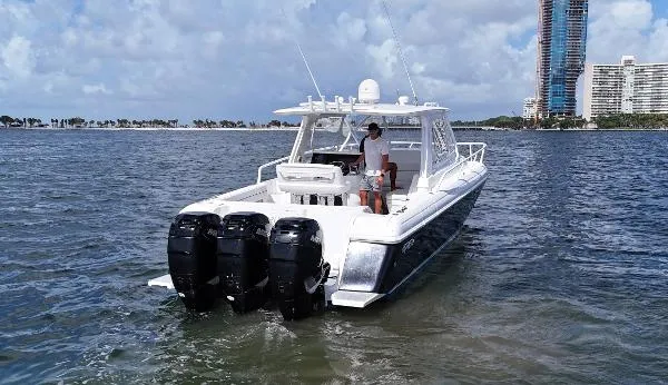 Slide: The Image of Intrepid 390 Sport Yacht 2009 - 5