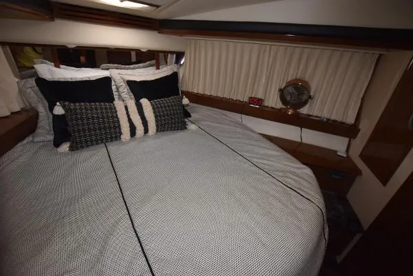 Slide: The Image of Carver Yachts 52 Voyager 2007 - 11