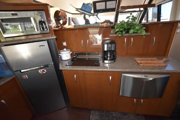 Slide: The Image of Carver Yachts 52 Voyager 2007 - 5
