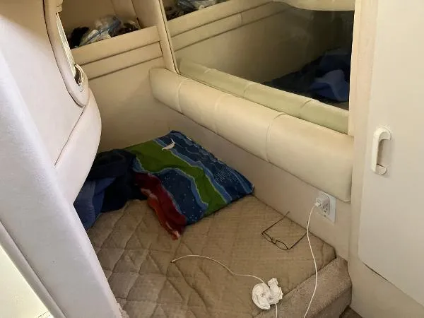 Slide: The Image of Sea Ray 270 Sundancer 2000 - 7