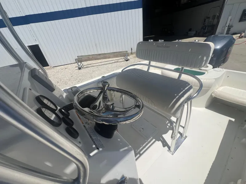Slide: The Image of NauticStar 2200 Offshore 2011 - 5