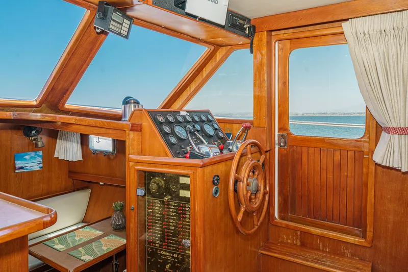 Slide: The Image of Interior of a 1986 Offshore Yachts Cockpit Motoryacht. - 11