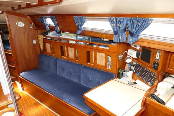 Slide: The Image of Ericson 34-2 1990 - 4