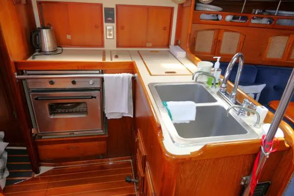 Slide: The Image of Ericson 34-2 1990 - 9