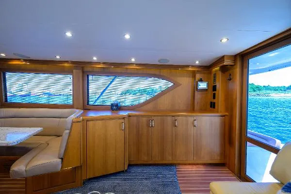 Slide: The Image of Hatteras 60 Convertible 2001 - 6