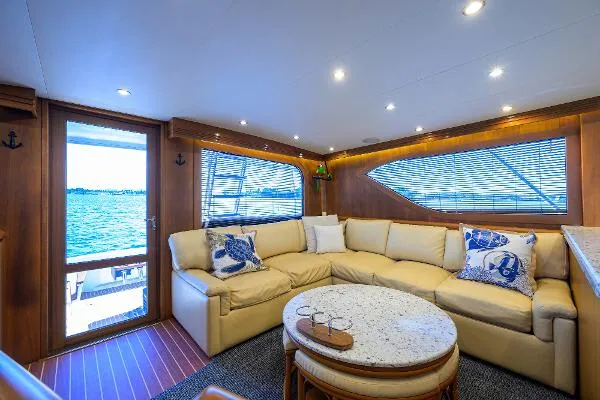 Slide: The Image of Hatteras 60 Convertible 2001 - 8