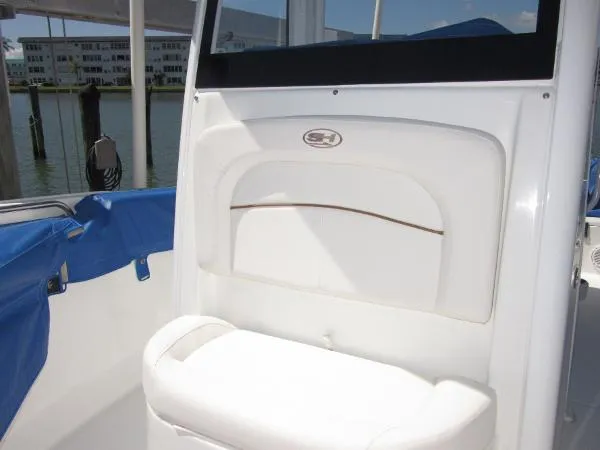 Slide: The Image of Sea Hunt Ultra 239 SE 2020 - 2