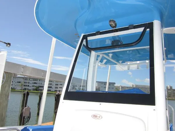 Slide: The Image of Sea Hunt Ultra 239 SE 2020 - 4