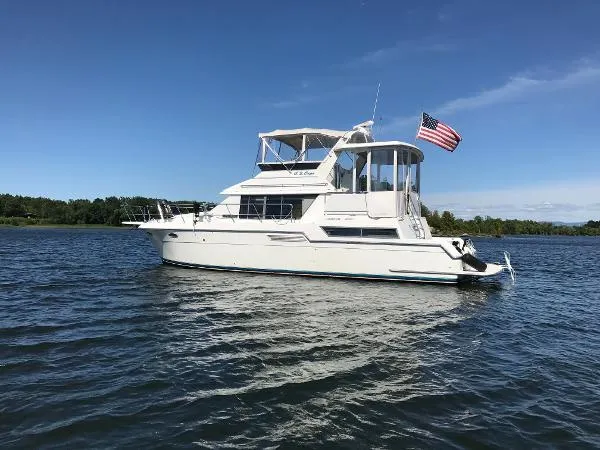 Slide: The Image of Carver Yachts 430 Cockpit Motor Yacht 1991 - 3