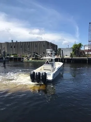 Slide: The Image of SeaVee 340Z Open Fisherman 2022 - 1