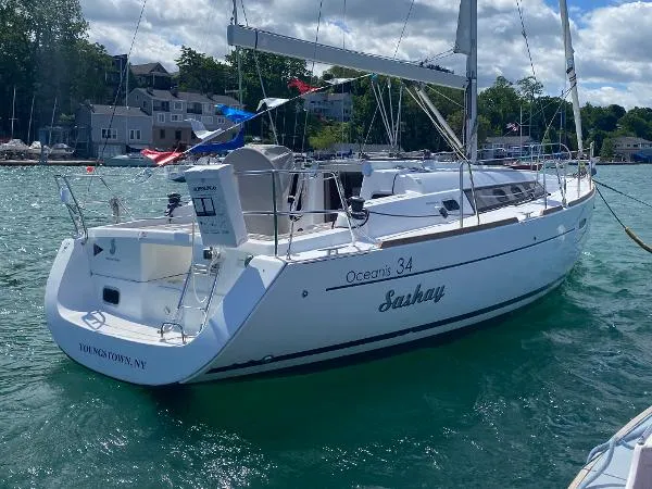 Slide: The Image of Beneteau Oceanis 34 2012 - 7