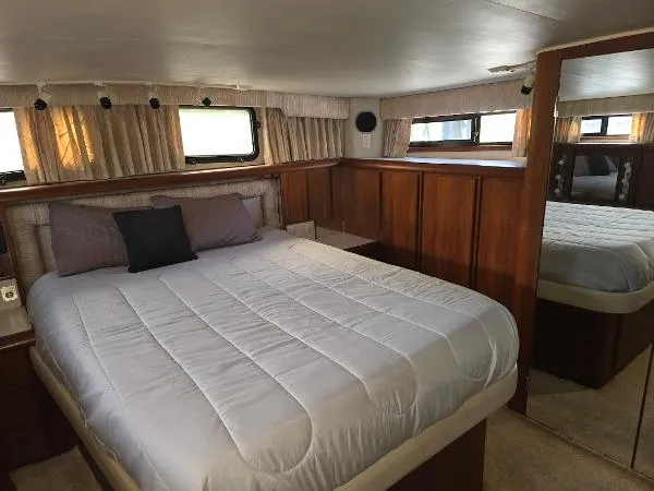 Slide: The Image of Californian 48 Motoryacht 1990 - 11