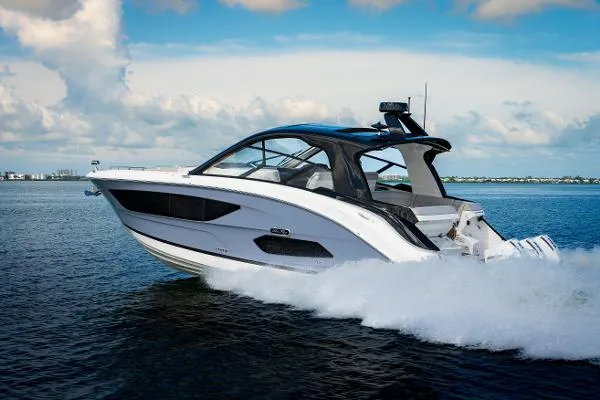 Slide: The Image of Sea Ray Sundancer 370 OB 2023 - 0