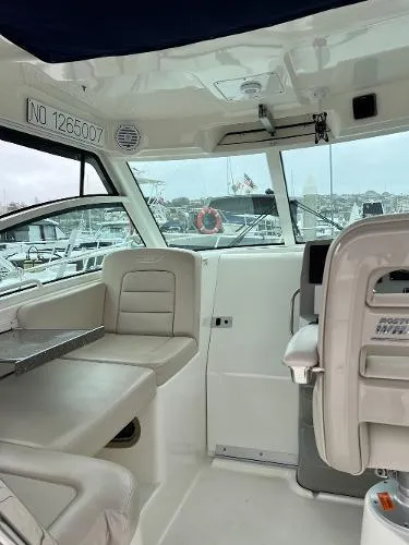 Slide: The Image of Boston Whaler 315 Conquest 2015 - 7