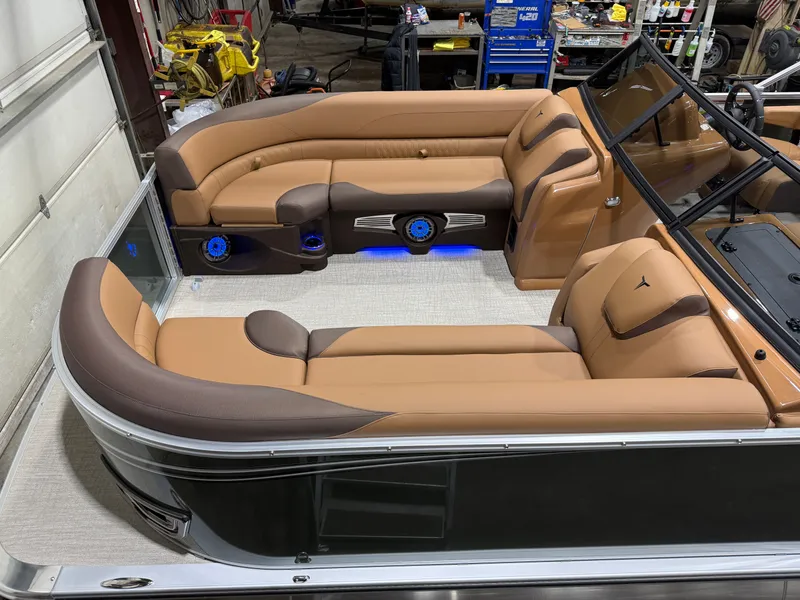 Slide: The Image of Tahoe LTZ 200HP Elite Windshield 2385 Tritoon 2026 - 2