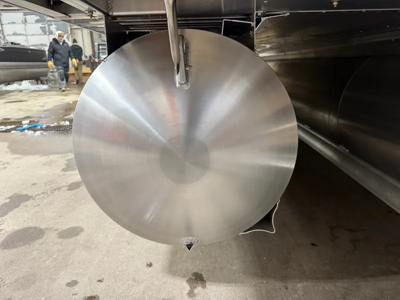 Slide: The Image of Tahoe LTZ 200HP Elite 2385 Tritoon 2025 - 39