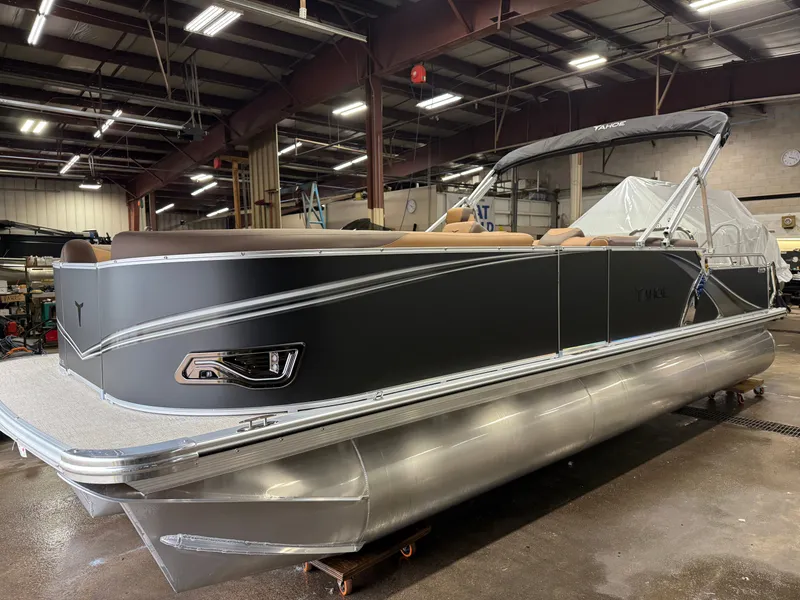 Slide: The Image of Tahoe LTZ 200HP Elite 2385 Tritoon 2026 - 36