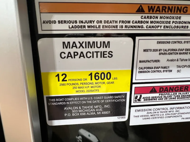 Slide: The Image of Tahoe LTZ 200HP Elite 2385 Tritoon 2026 - 13