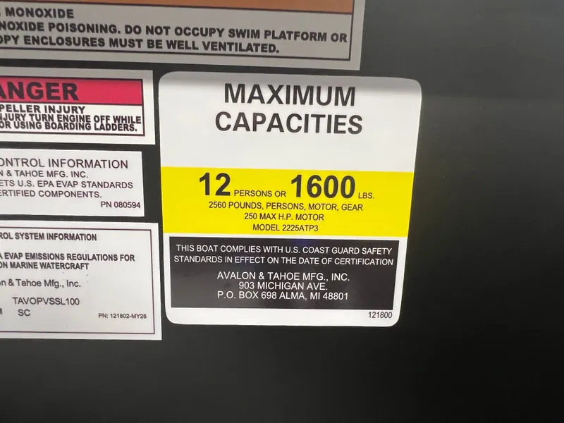 Slide: The Image of Tahoe LTZ 200HP Elite 2385 Tritoon 2026 - 15