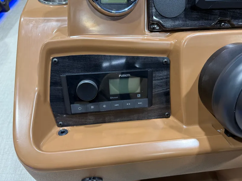 Slide: The Image of Tahoe Sport 200HP Rear Fish 2385 Tritoon 2026 - 13