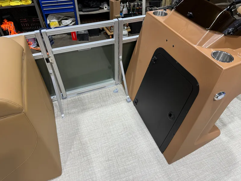 Slide: The Image of Tahoe Sport 200HP Rear Fish 2385 Tritoon 2026 - 34