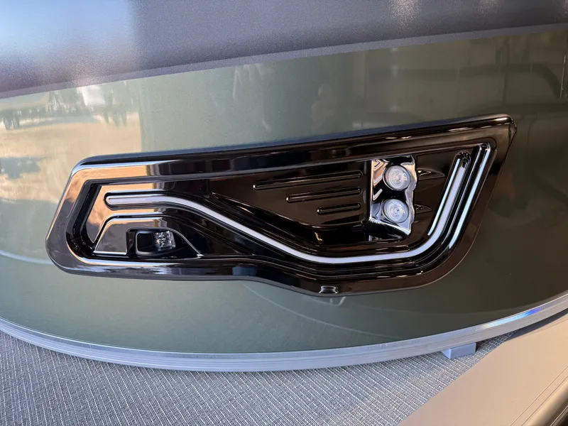 Slide: The Image of Tahoe Sport 200HP Rear Fish 2385 Tritoon 2026 - 40