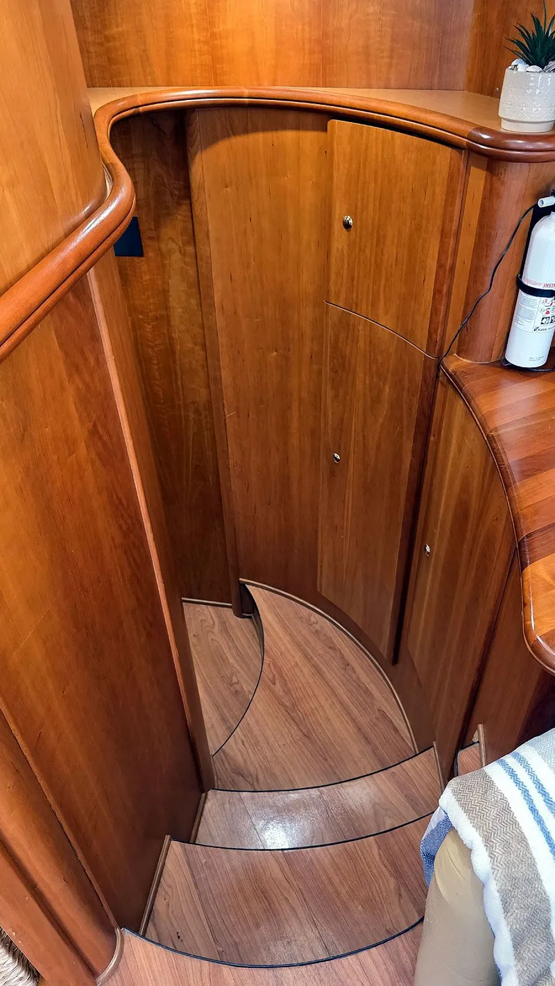 Slide: The Image of Berthing Companionway - 20