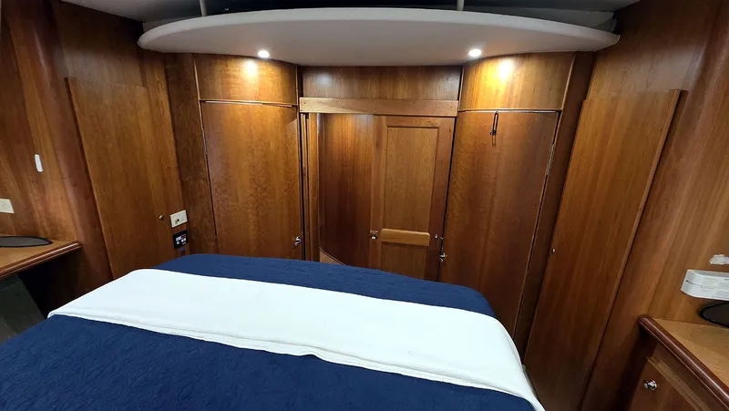 Slide: The Image of Master Stateroom Aft - 24