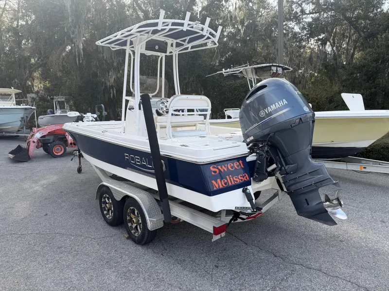 Slide: The Image of Robalo 206 Cayman 2019 - 5