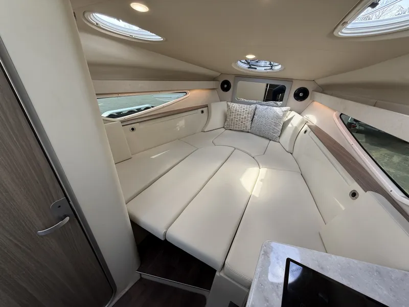 Slide: The Image of Regal 28 Express 2021 - 16