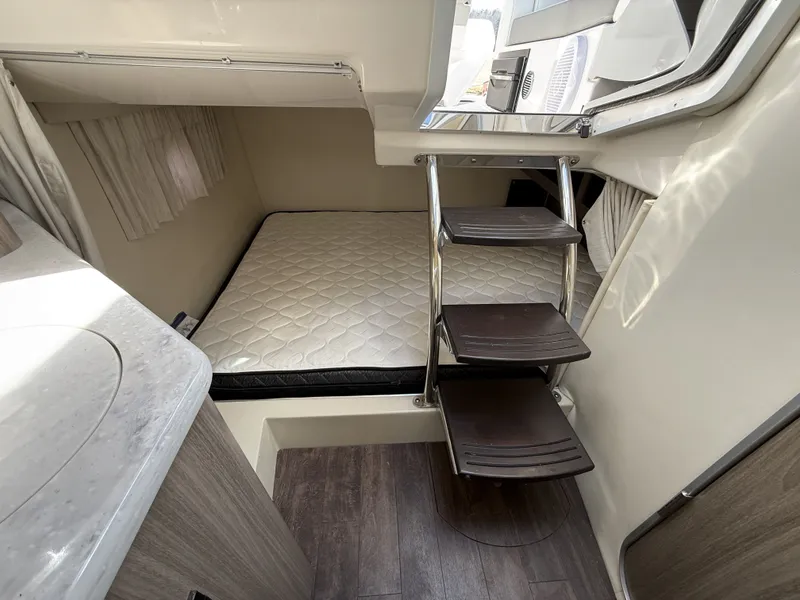 Slide: The Image of Regal 28 Express 2021 - 18