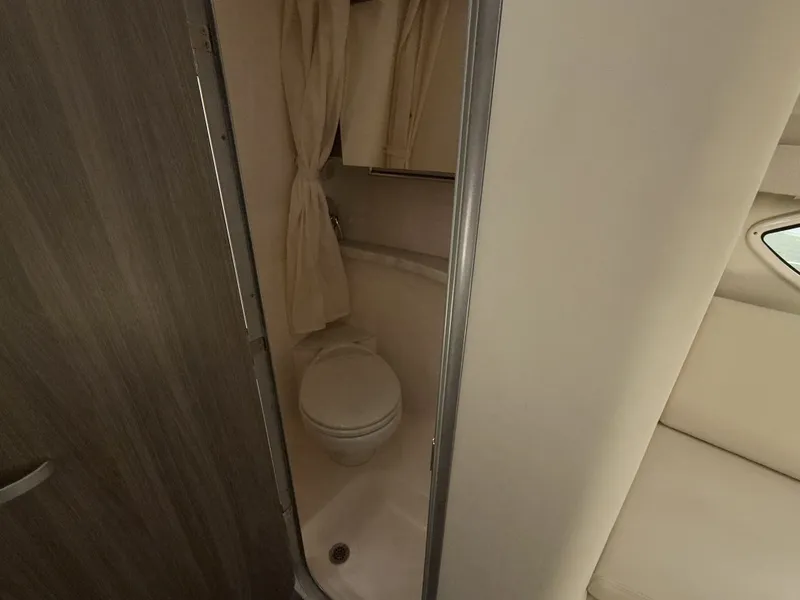 Slide: The Image of Regal 28 Express 2021 - 22