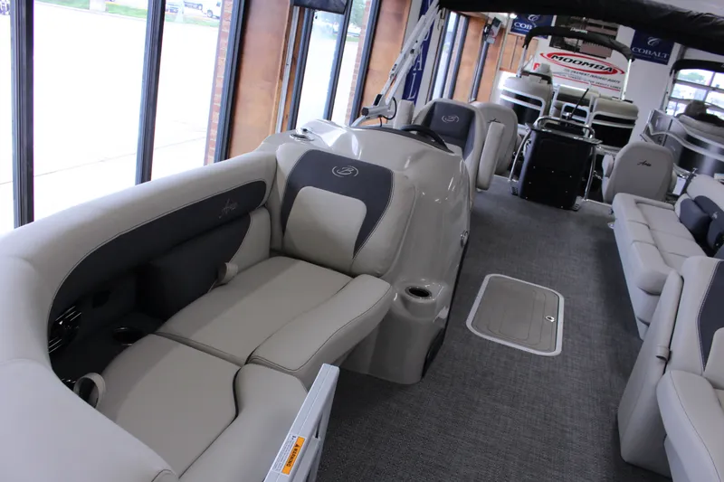 Slide: The Image of Barletta Aria A22CC 2024 - 20