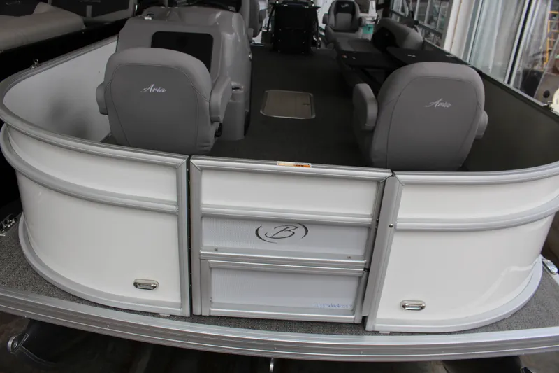 Slide: The Image of Barletta Aria A22F 2025 - 10