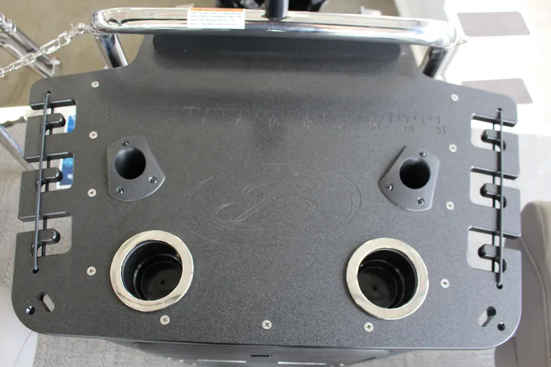 Slide: The Image of Barletta Aria A22F 2025 - 22