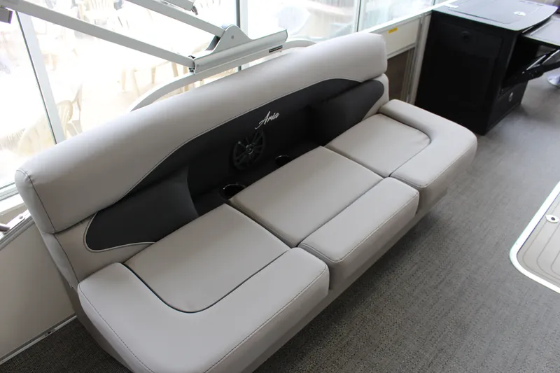 Slide: The Image of Barletta Aria A22F 2025 - 26