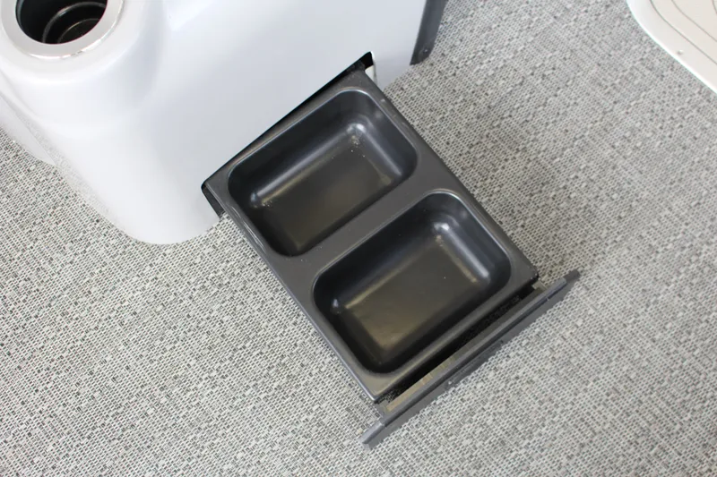 Slide: The Image of Barletta Aria A22F 2025 - 32