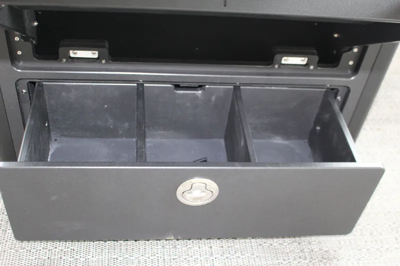 Slide: The Image of Barletta Aria A22F 2025 - 33