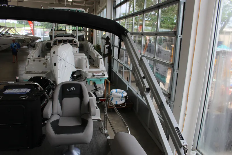 Slide: The Image of Barletta Aria A22F 2025 - 36