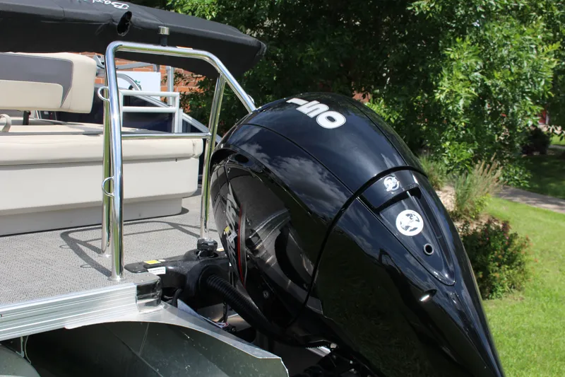 Slide: The Image of Barletta Aria A24UC 2024 - 12