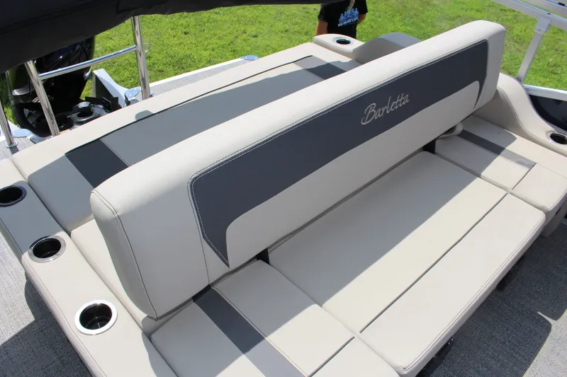 Slide: The Image of Barletta Aria A24UC 2024 - 15