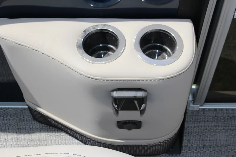 Slide: The Image of Barletta Aria A24UC 2024 - 37