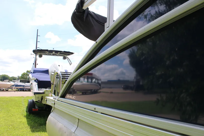 Slide: The Image of Barletta Aria A24UC 2024 - 8